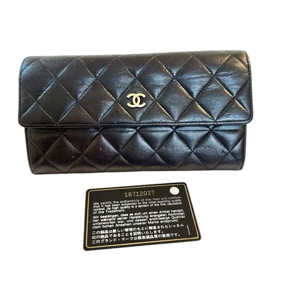 Chanel Black Quilted Leather Wallet